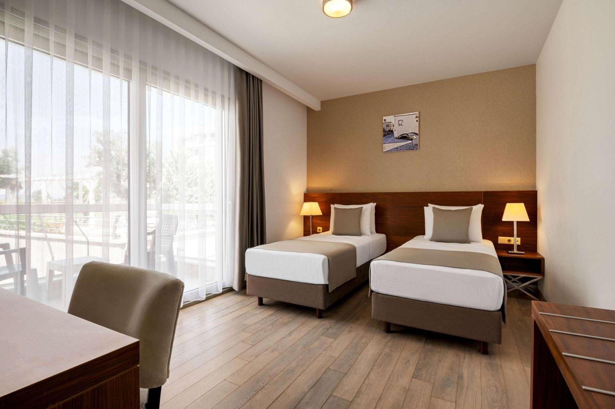 La Quinta By Wyndham Cesme Otel İzmir Dış mekan fotoğraf